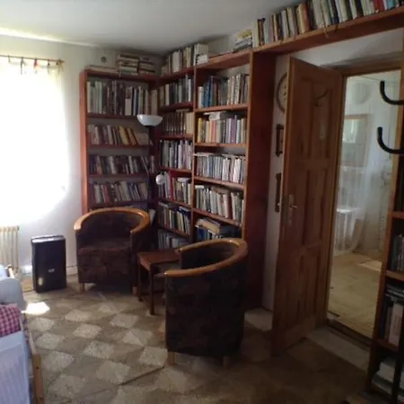 Apartment Navrat Do Starych Casu, Ubytovani Kveten - Zari